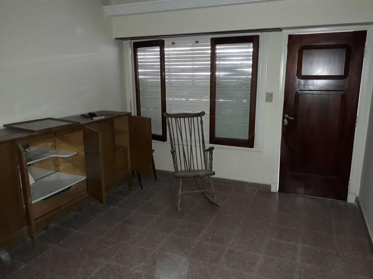 P.H en venta c/entrada de auto