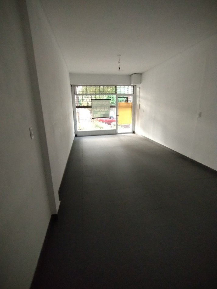 ALQUILER LOCAL COMERCIAL